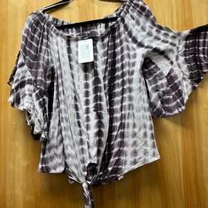 On or off the shoulder boutique top